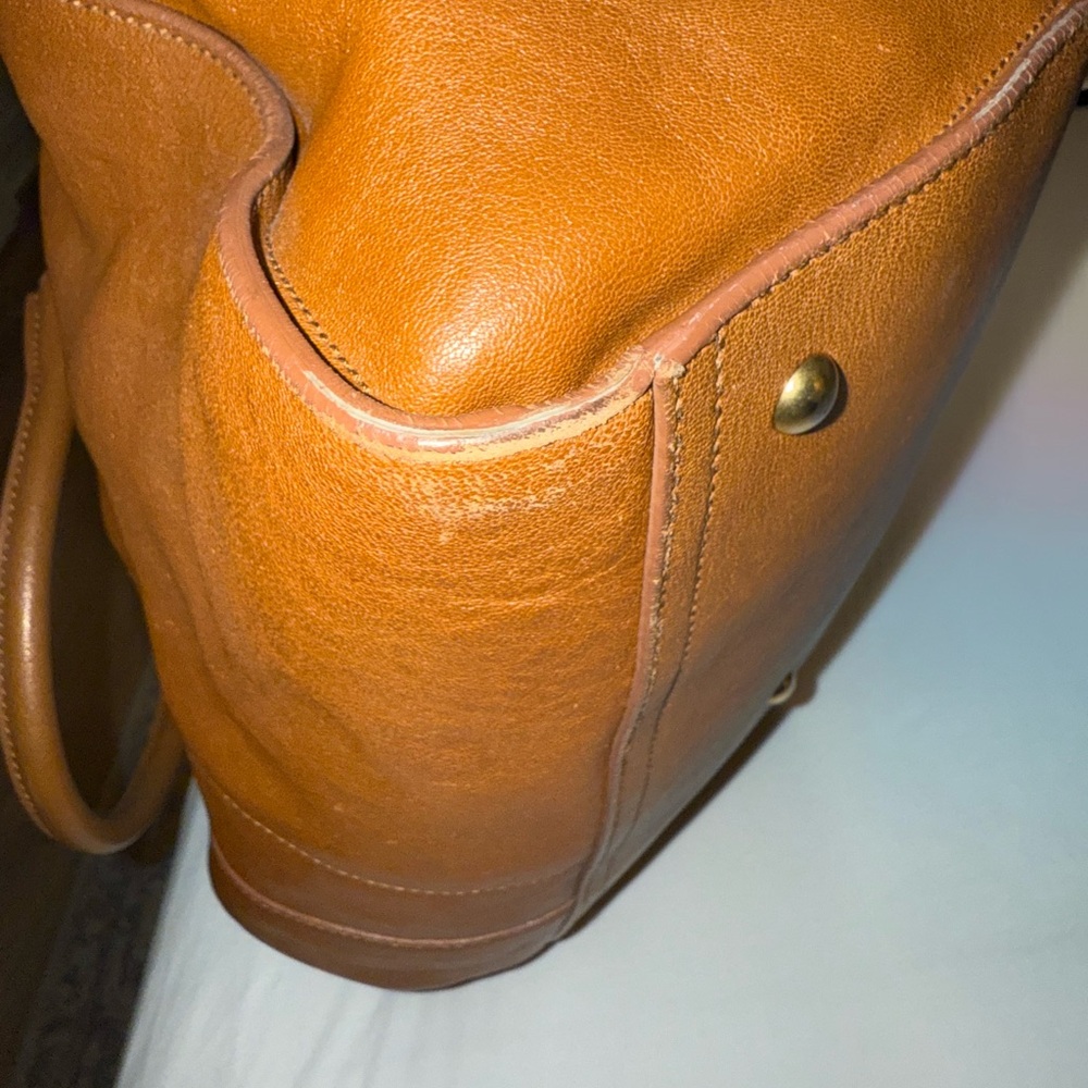 Yves Saint Laurent Brown Leather Medium Cabas Chyc Tote - Picture 13 of 15